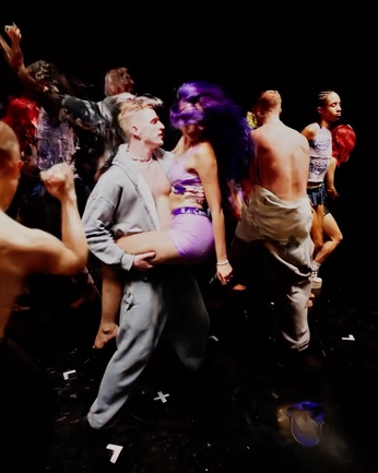 A cover of "VISION" cluster. The owner is remy.bourcois. The cluster consists of 25 elements.