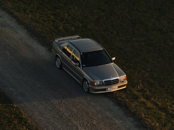 A cover of "cars" cluster. The owner is chiuyin. The cluster consists of 5 elements.