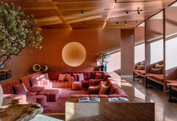 A cover of "Red" cluster. The owner is cnoahontheark. The cluster consists of 11 elements.