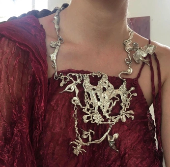 A cover of "jewelry" cluster. The owner is halliek. The cluster consists of 9 elements.