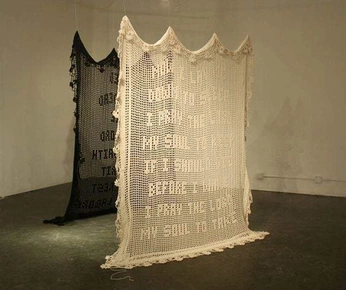 A cover of "Trust" cluster. The owner is patinalingerie. The cluster consists of 13 elements.