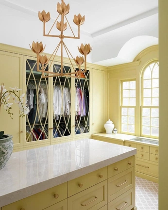 A cover of "Design. Paint" cluster. The owner is zacwoodiel. The cluster consists of 83 elements.