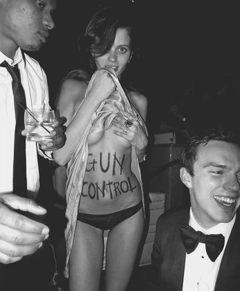 A cover of "Instagram" cluster. The owner is levegg. The cluster description is "https://br.pinterest.com/levegio/new-instagram-pf/". The cluster consists of 42 elements.