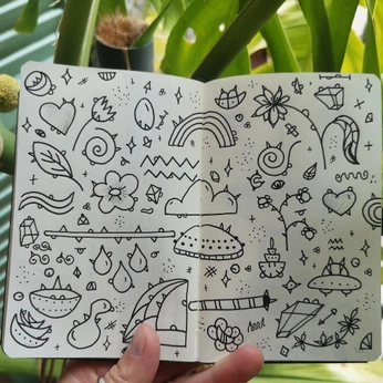 A cover of "Little drawings" cluster. The owner is jaxmax. The cluster consists of 5 elements.