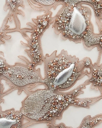 A cover of "Embrodiery" cluster. The owner is tahlia. The cluster consists of 2 elements.