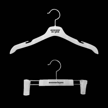 A cover of "Perchas" cluster. The owner is garciaanita. The cluster consists of 17 elements.