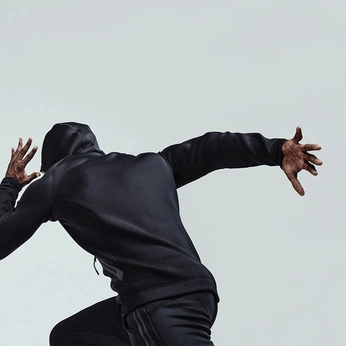 A cover of "Photography - Action" cluster. The owner is jontudor. The cluster consists of 19 elements.