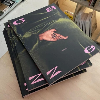 A cover of "fanzine lou" cluster. The owner is wrypalo. The cluster consists of 39 elements.