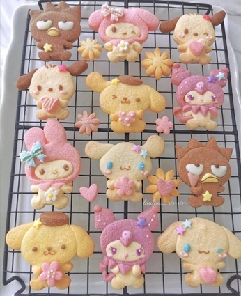 A cover of "FOOD" cluster. The owner is motherapple. The cluster consists of 317 elements.