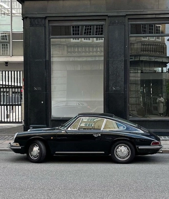 A cover of "x" cluster. The owner is marijnjespers. The cluster consists of 33 elements.