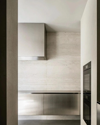 A cover of "inox" cluster. The owner is roxana.rotaru. The cluster consists of 2 elements.