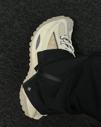 A cover of "platinum pants" cluster. The owner is platinumobjects. The cluster consists of 10 elements.