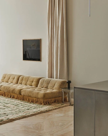 A cover of "Honey I'm Home" cluster. The owner is twentytwain. The cluster consists of 1 element.