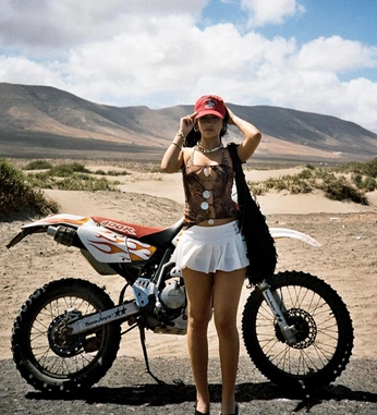 A cover of "Moped" cluster. The owner is timo1. The cluster consists of 10 elements.