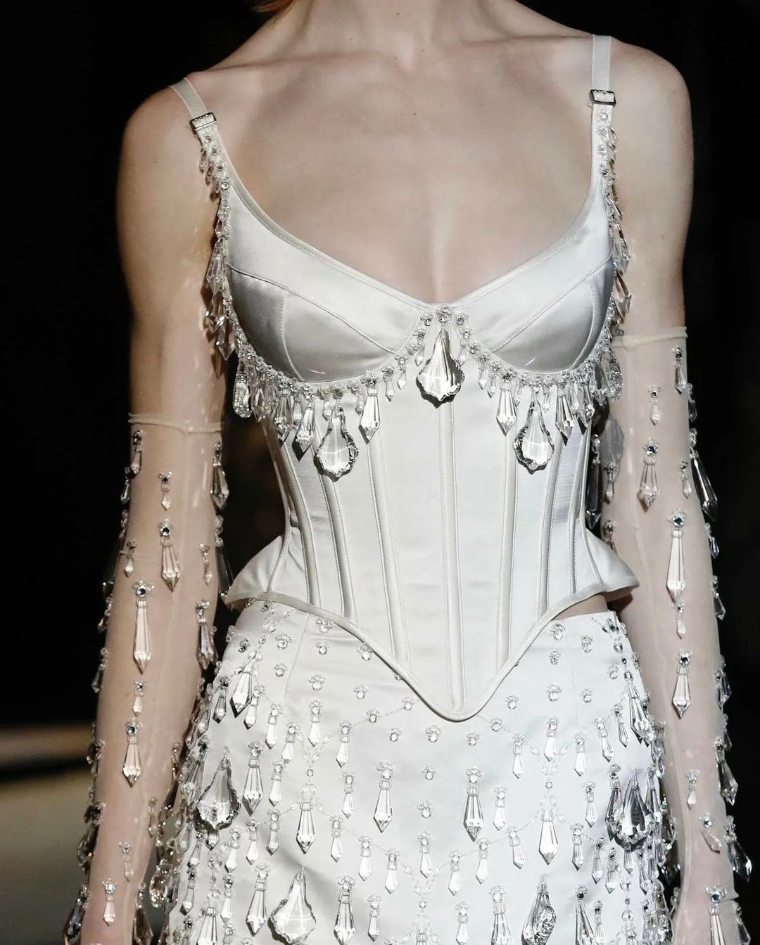 A look from the Wiederhoeft Fall/Winter 2023 Eurydice collection.