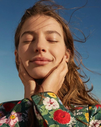 A cover of "Portraits" cluster. The owner is emlau. The cluster consists of 30 elements.