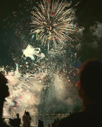 A cover of "4th of july inspo" cluster. The owner is mellod. The cluster consists of 15 elements.