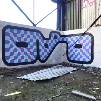 A cover of "graffiti" cluster. The owner is mattiacook. The cluster consists of 47 elements.