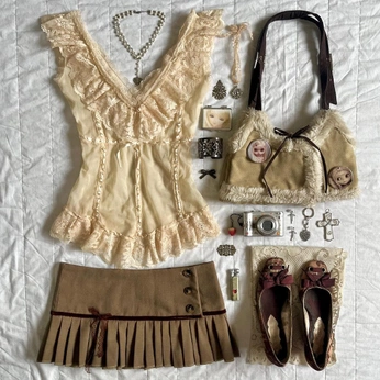 A cover of "how i wanna dress" cluster. The owner is m3owlicious. The cluster consists of 17 elements.