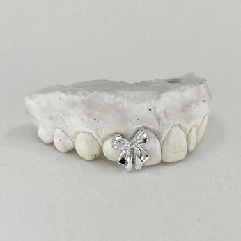 A cover of "Creamy moodboard" cluster. The owner is ameniderbel. The cluster consists of 1 element.