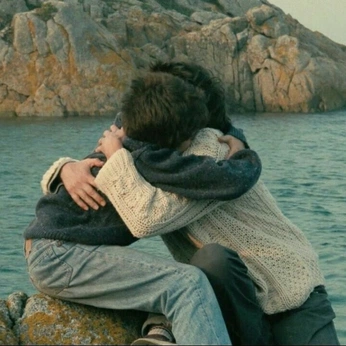 A cover of "lovetolove" cluster. The owner is kylepryor. The cluster consists of 15 elements.