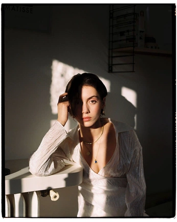 A cover of "Lighting" cluster. The owner is sursiq. The cluster consists of 8 elements.