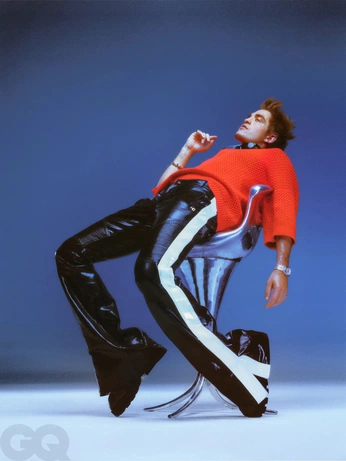 A cover of "vanishing point" cluster. The owner is noelle. The cluster consists of 7 elements.