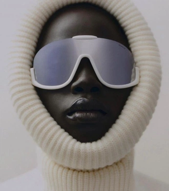 A cover of "Fashion Portriat" cluster. The owner is reidseye. The cluster consists of 1 element.