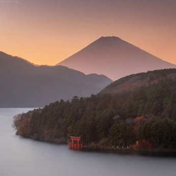 A cover of "Japan" cluster. The owner is nadir. The cluster consists of 60 elements.