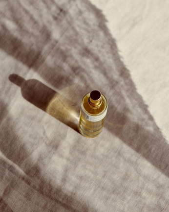 A cover of "perfume" cluster. The owner is hally. The cluster consists of 29 elements.