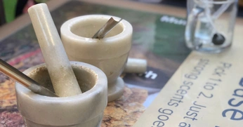 A cover of "Winter 🔮🧸🪽" cluster. The owner is joanabetzner. The cluster consists of 3 elements.