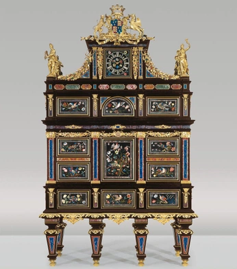 A cover of "3rd floor furniture/ligh" cluster. The owner is sukio. The cluster consists of 4 elements.