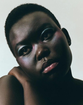 A cover of "Portrait" cluster. The owner is anthonybellemare. The cluster consists of 5 elements.