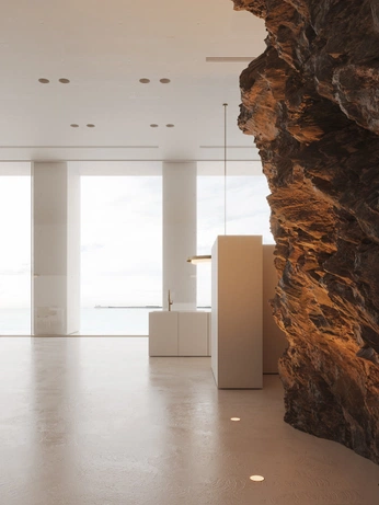 A cover of "Natural Elements in Arch" cluster. The owner is doctorbaytas. The cluster consists of 15 elements.