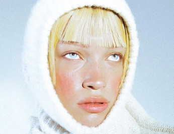 A cover of "Portraits" cluster. The owner is cbarts. The cluster consists of 61 elements.