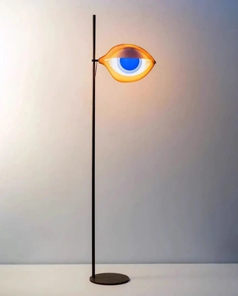 A cover of "it all folds to white" cluster. The owner is sarveshsea. The cluster consists of 649 elements.