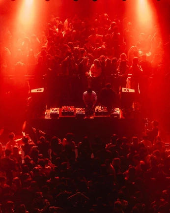 A cover of "clurb" cluster. The owner is bellaboo42. The cluster consists of 18 elements.