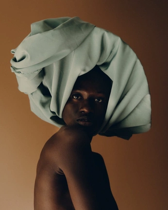 A cover of "FARBEN" cluster. The owner is marcelweiss. The cluster consists of 13 elements.