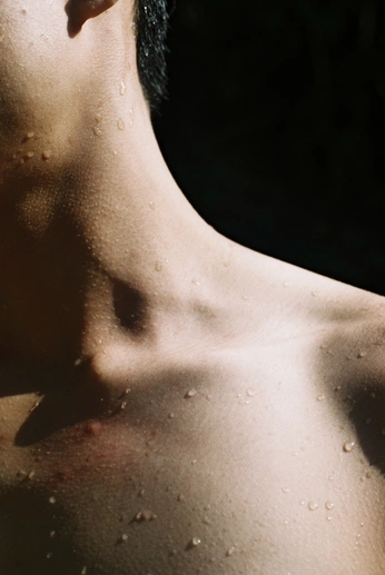 A cover of "Cuerpos" cluster. The owner is adrimendieta25. The cluster consists of 2 elements.