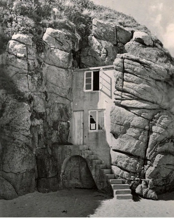 A cover of "Sep 25" cluster. The owner is pokingclouds. The cluster consists of 9 elements.