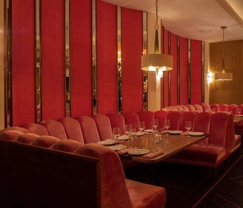 A cover of "Decor" cluster. The owner is holoize. The cluster consists of 2 elements.