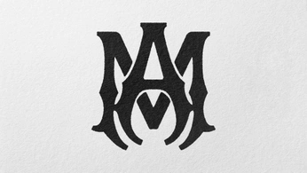 A cover of "Monogramme" cluster. The owner is quentin.mbf. The cluster consists of 8 elements.