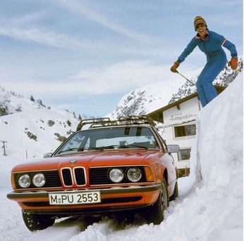 A cover of "wealth" cluster. The owner is flouis. The cluster consists of 7 elements.