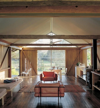 A cover of "Julia S Cabin" cluster. The owner is juliamr. The cluster consists of 22 elements.