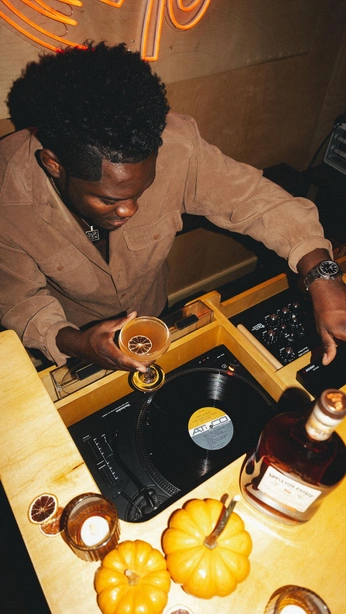 A cover of "C - DP" cluster. The owner is kelsmoney. The cluster consists of 2 elements.