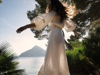 A cover of "photo" cluster. The owner is mariapaz.catalan. The cluster consists of 15 elements.