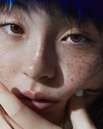 A cover of "Photography" cluster. The owner is sallyrooneyslut. The cluster consists of 2 elements.