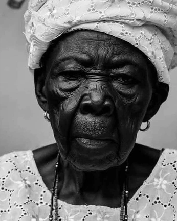 A cover of "Mother_At_Home" cluster. The owner is supervisoreko. The cluster consists of 8 elements.