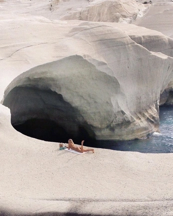 A cover of "Wonderlust" cluster. The owner is edumelchior. The cluster description is "A map to my daydreams ". The cluster consists of 75 elements.