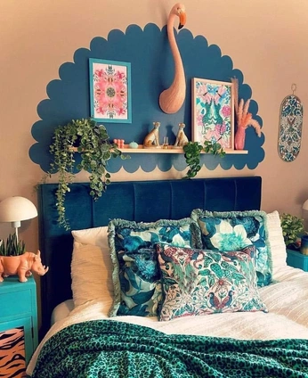 A cover of "house ⟡" cluster. The owner is lumicow. The cluster consists of 26 elements.